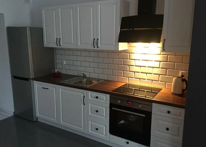 Blisko Plazy Podczele Apartmán *